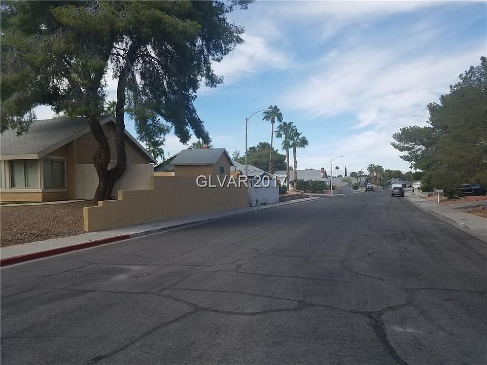 1st image of 2348 Aqua Vista Ave
