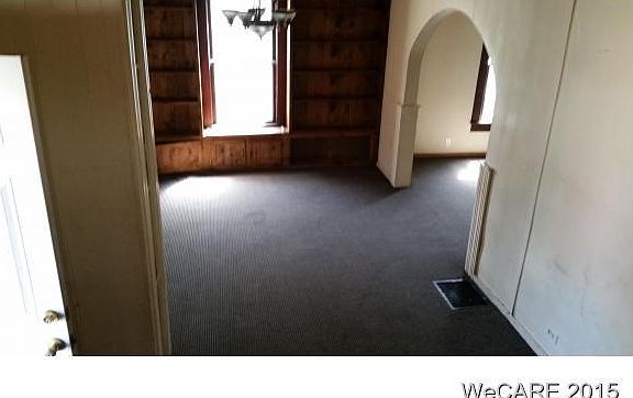 4th image of 702 S Metcalf St