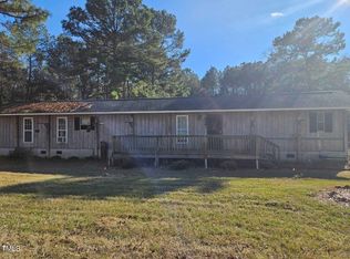 644 Josephine Dr, Lumberton, NC 28358