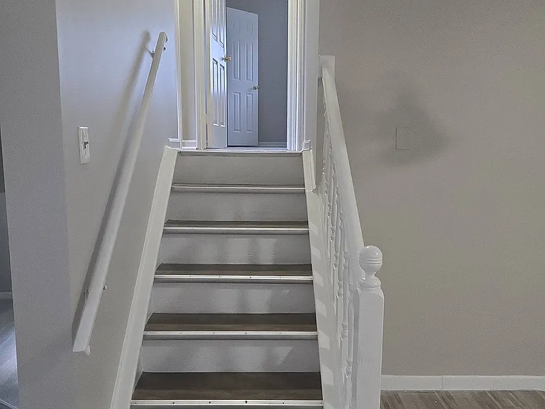 11042 Amburg Ct — Photo 11