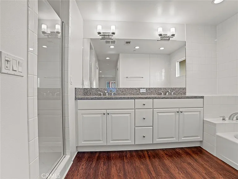 15940 W Ward Ct — Photo 16