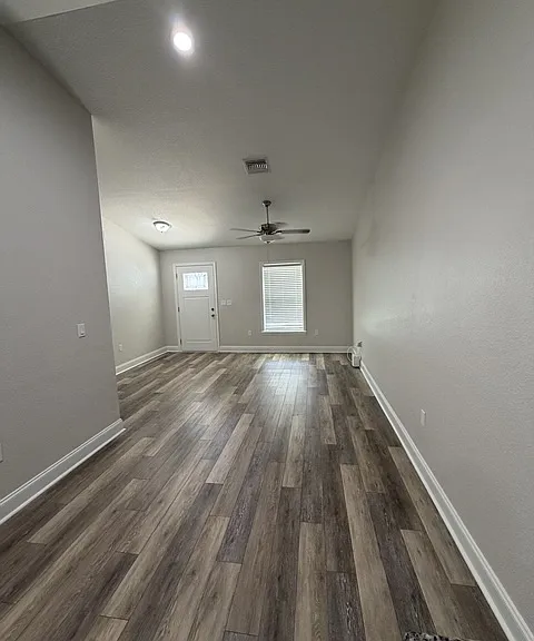 813 Redding St — Photo 2