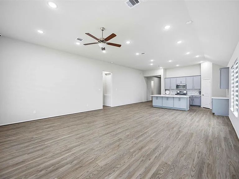 20427 Windcrest Colony Trl — Photo 12