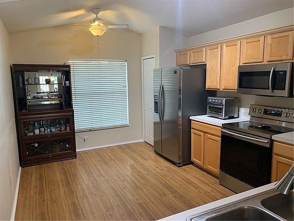 2nd image of 1903 Palmetto Pine Ln
