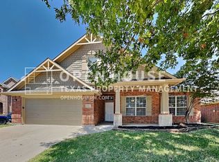 713 Evergreen Ct, Burleson, TX 76028