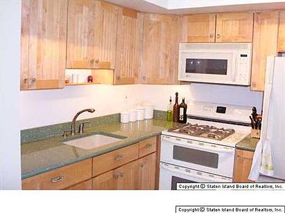 3rd image of 24 Ferndale Ct