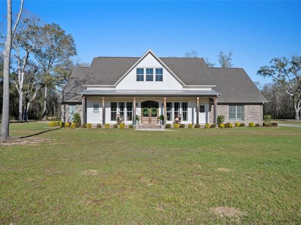 9584 Bentley Rd N, Creola, AL 36525