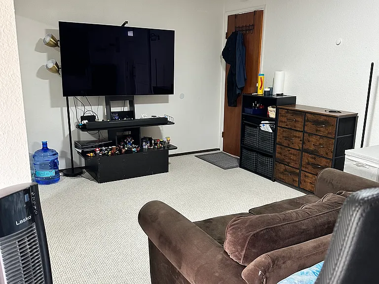 514 Willow Ave — Photo 13