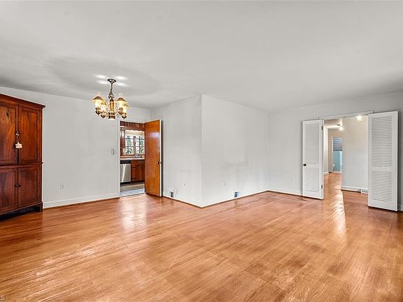 4th image of 4540 Inwood Dr