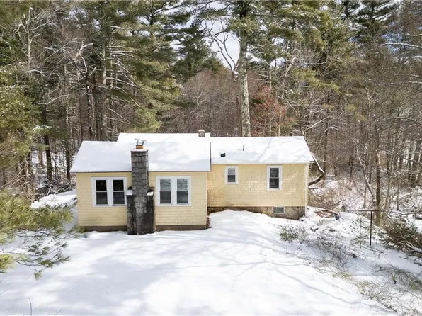 139 Foster Center Rd #A, Foster, RI 02825