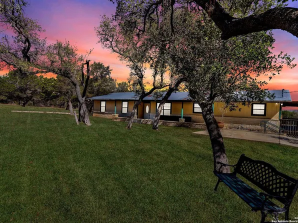 273 Burney, Kerrville, TX 78028