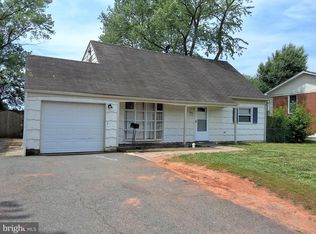 9717 Lomond Dr, Manassas, VA 20109