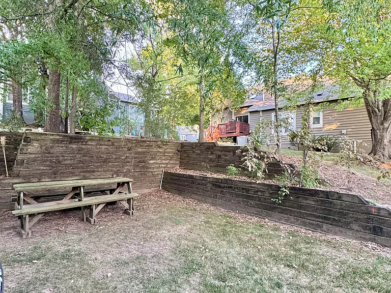 614 Windsong Ln — Photo 20