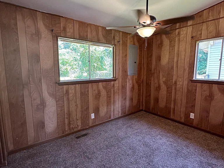 2612 Williams Ave — Photo 10