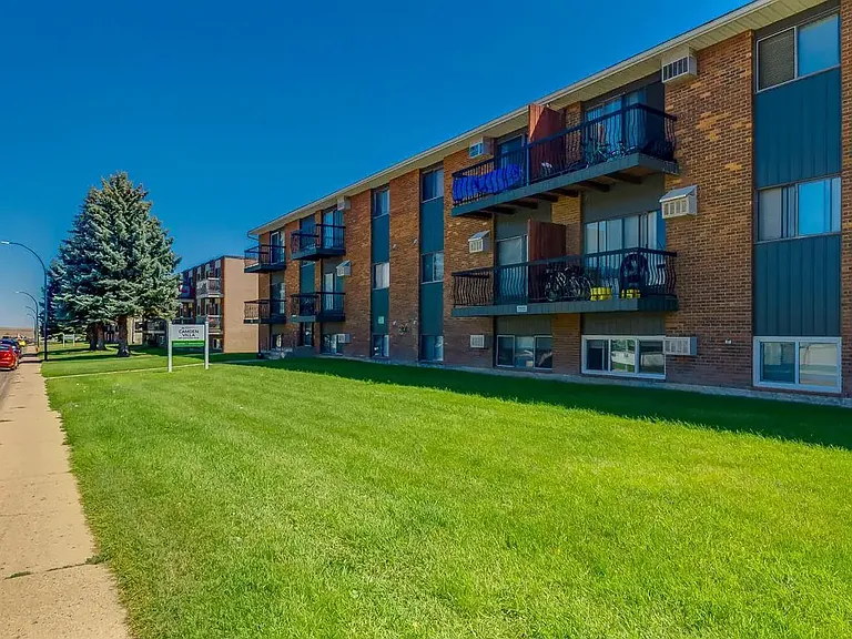 2291 Southview Dr SE #302 — Photo 30