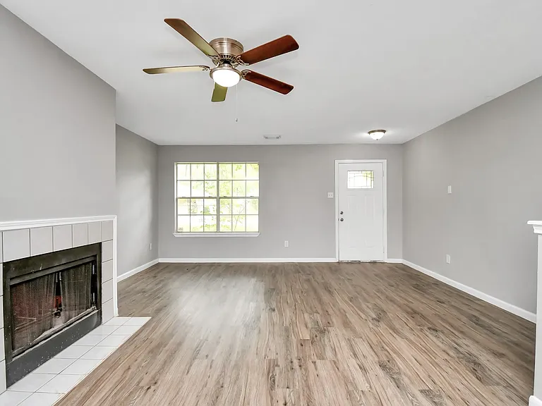 8106 Claiborne St — Photo 7