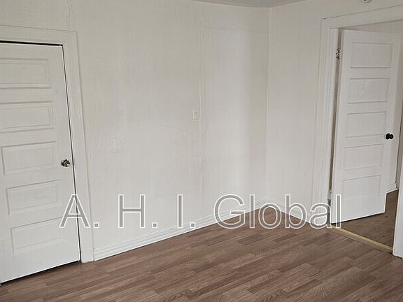 3rd image of 309 N Florida St