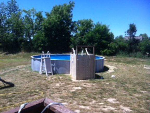 5th image of 444 Lewis Dr