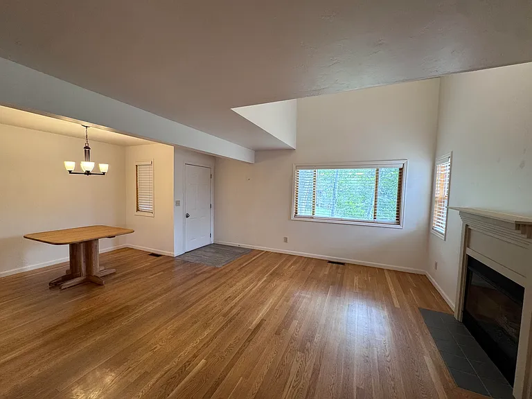 1000 Homestead Dr #15 — Photo 5