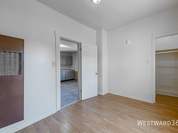 5th image of 4901 Magoun Ave #2R