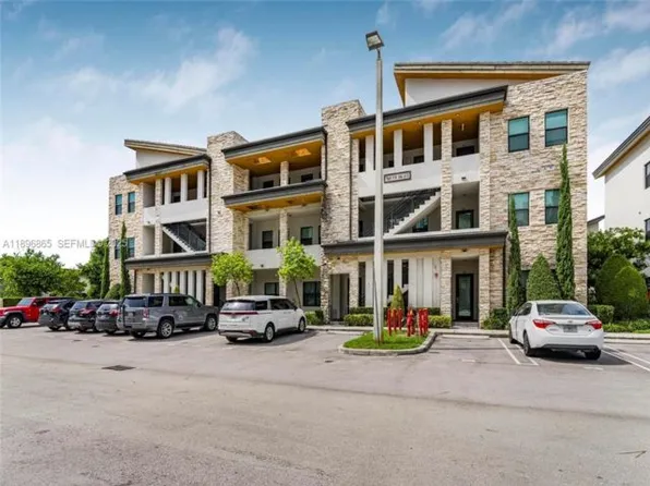 7865 NW 104th Ave, Doral, FL 33178