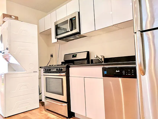 Rented by Platinum Properties | media 41