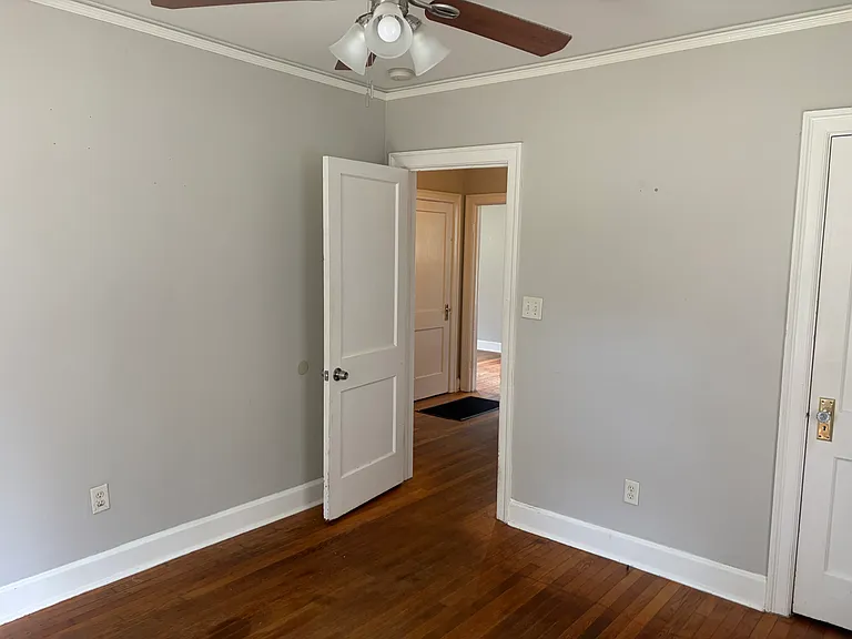 908 Hamilton Ct — Photo 10