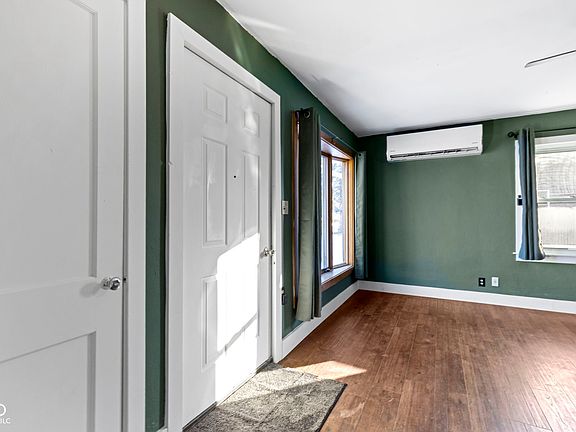 5th image of 525 Vasbinder Dr