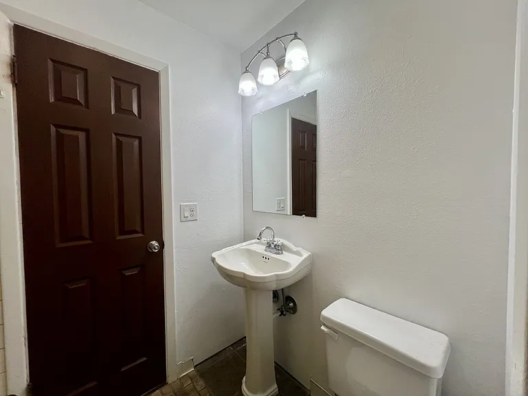 2567 Rainbow Dr #80 — Photo 14