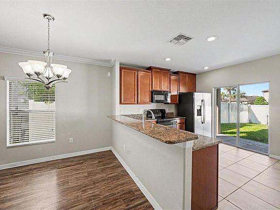 4th image of 1904 HAWKS VIEW DRIVE