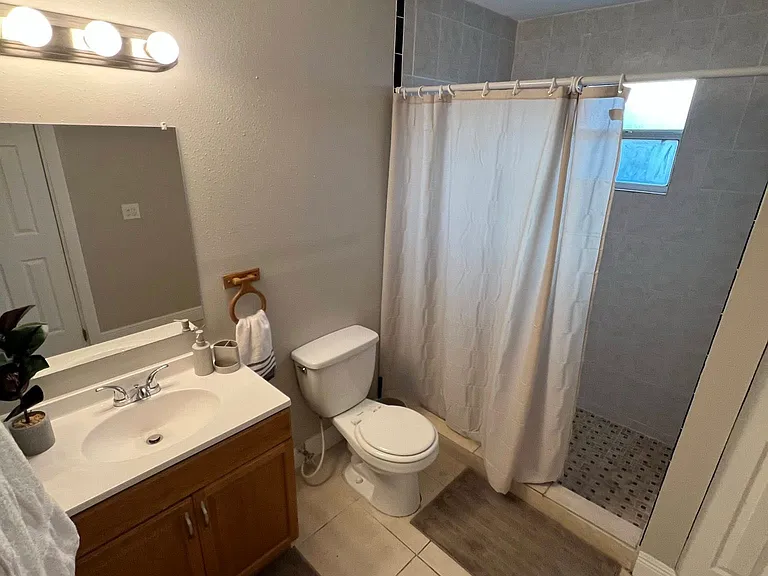 2996 Notre Dame Dr — Photo 12