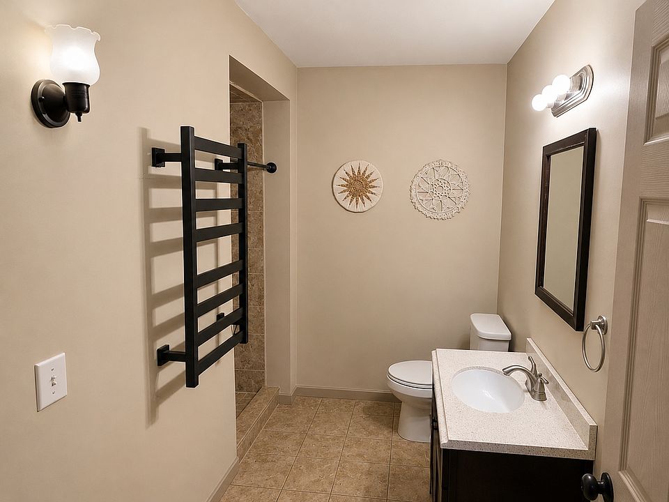 1st image of 21 Dale St #1