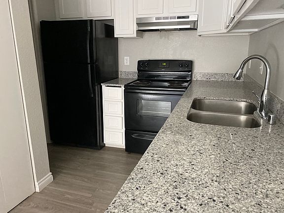 5th image of 4327 8th Ave NE #C303
