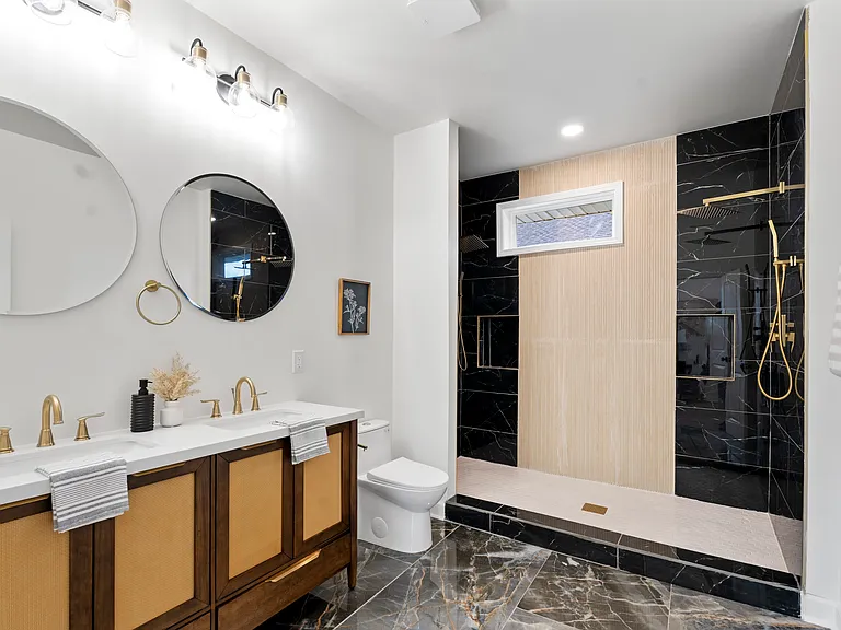 3019 Garland Ave #1 — Photo 5