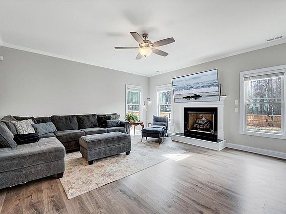 4th image of 500 Joseph Alexander Dr