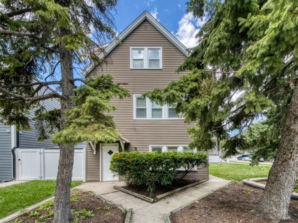 5002 W Gunnison St #2, Chicago, IL 60630