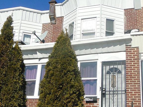 2nd image of 1959 W Spencer St
