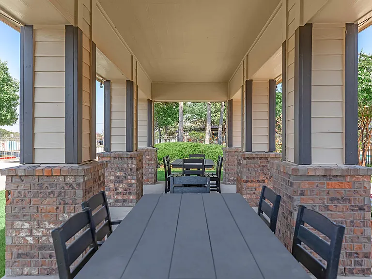 Estate Villas at Krum Apartments — Photo 14