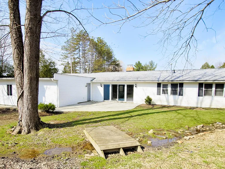 13331 Caves Rd — Photo 11