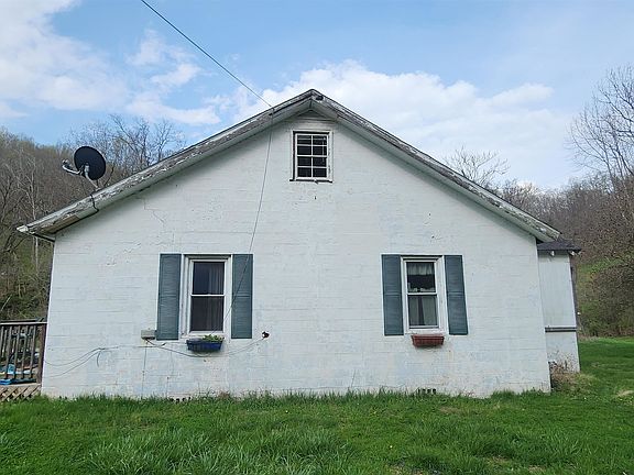 5th image of 2372 Harvey Rd