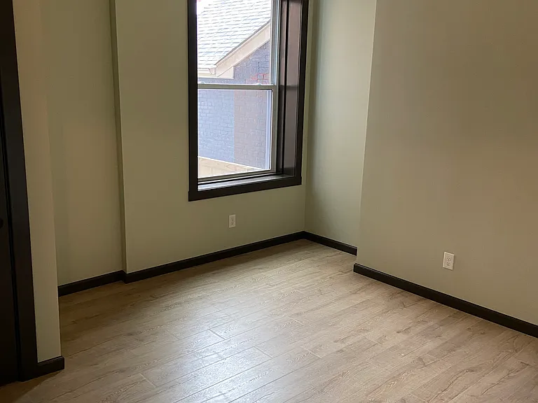 904 Phineas St #2 — Photo 15