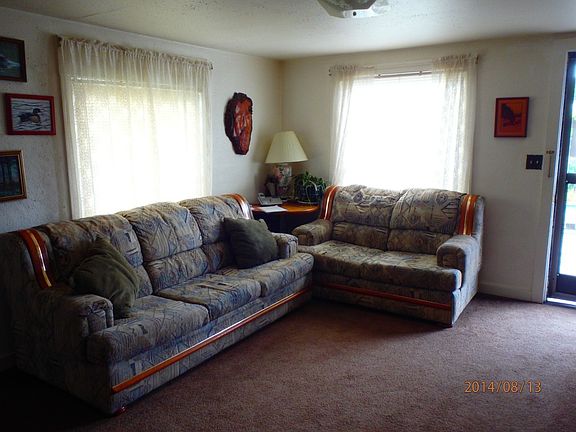 3rd image of 318 Tacoma Blvd S