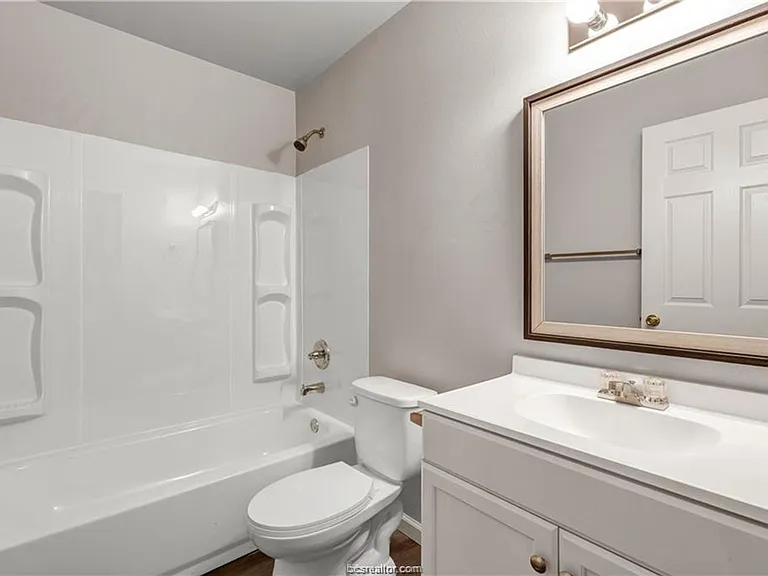 802 Navidad St #D — Photo 12
