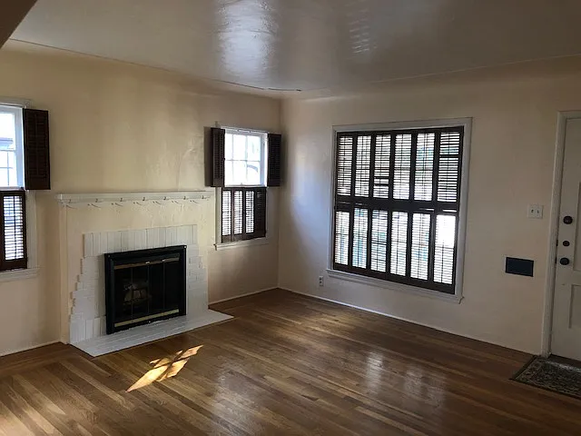 2 bed, 1161 sqft, $3,700 — Photo 2