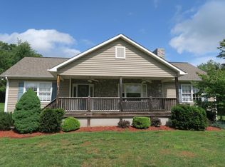 290 Carriage Dr, Hardy, VA 24101