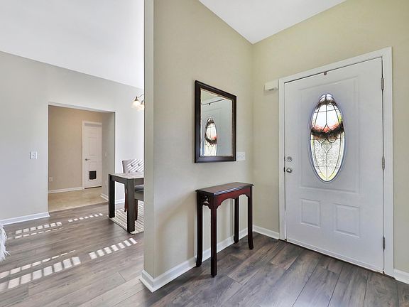 4th image of 1578 Sharon Ln