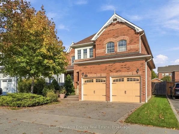 85 Watford St, Whitby, ON L1M 1E8