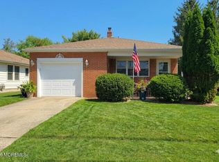 7 Pavilion Street, Toms River, NJ