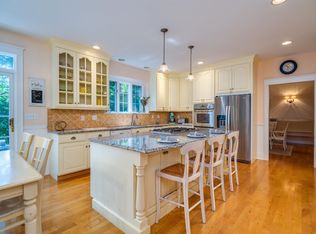 7 McAllister Ln, Hampton Falls, NH 03844