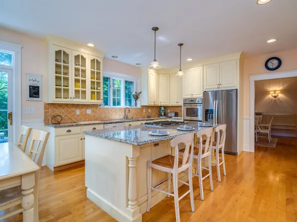 7 Mcallister Lane, Hampton Falls, NH 03844